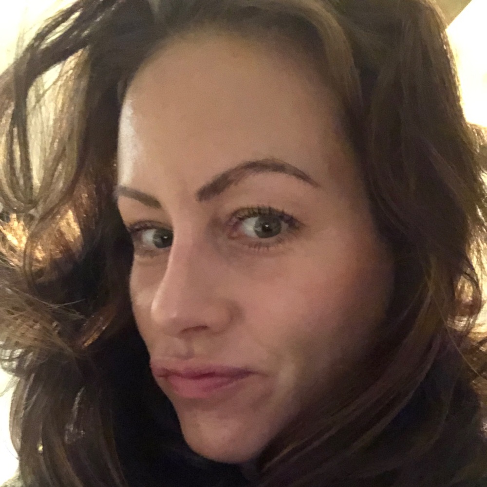 Meet your Posher, Stephanie